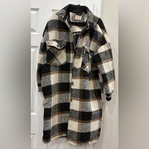 RD Style Black and Gray Patterned Coat